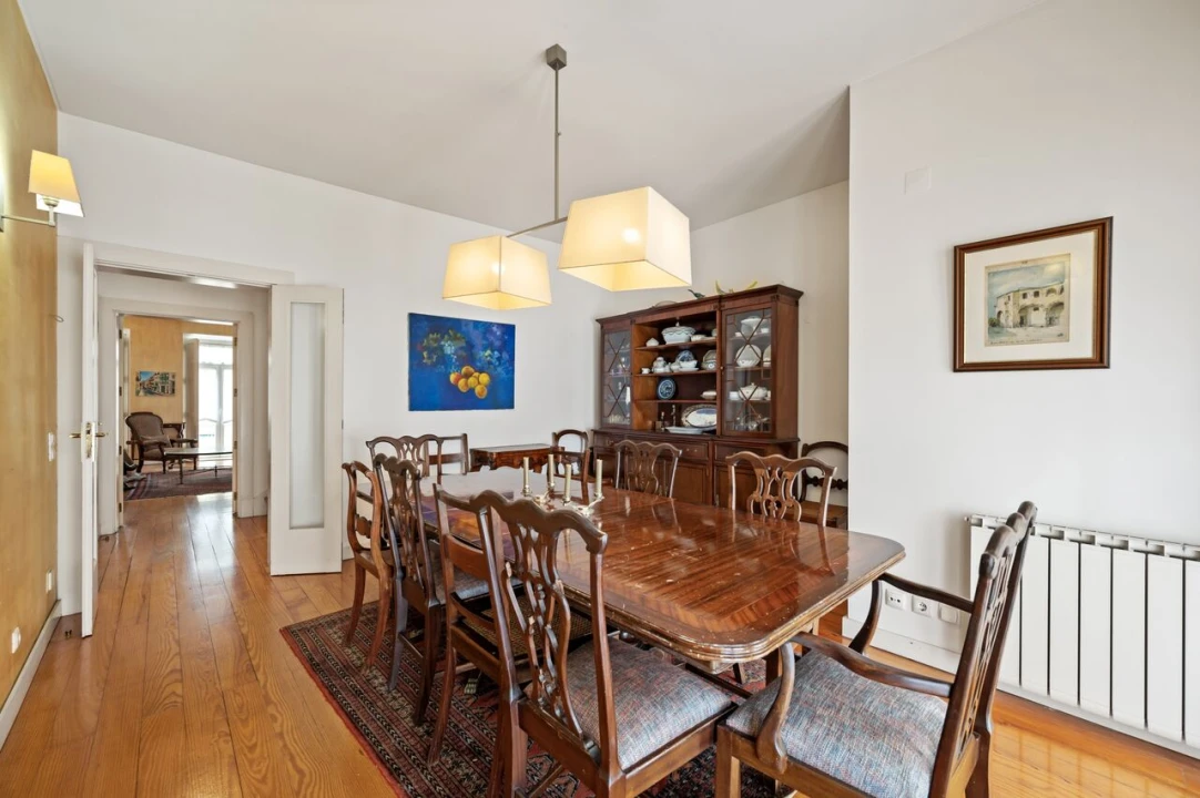 Moradia T6 para Venda em Santo António Foto 19