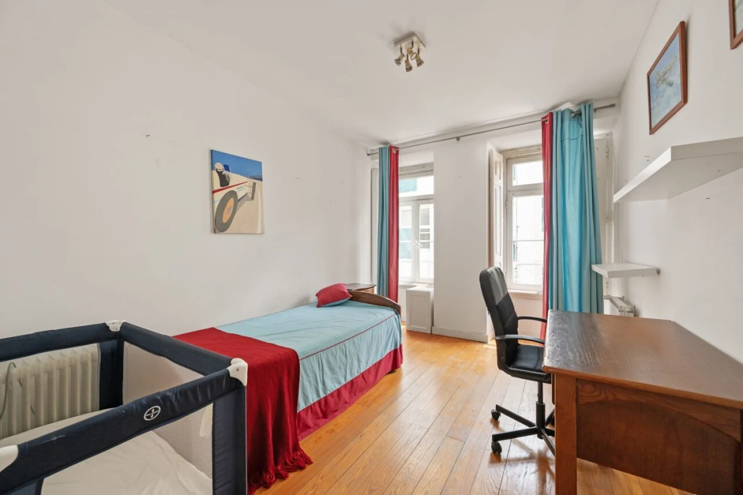 Moradia T6 para Venda em Santo António Foto 24