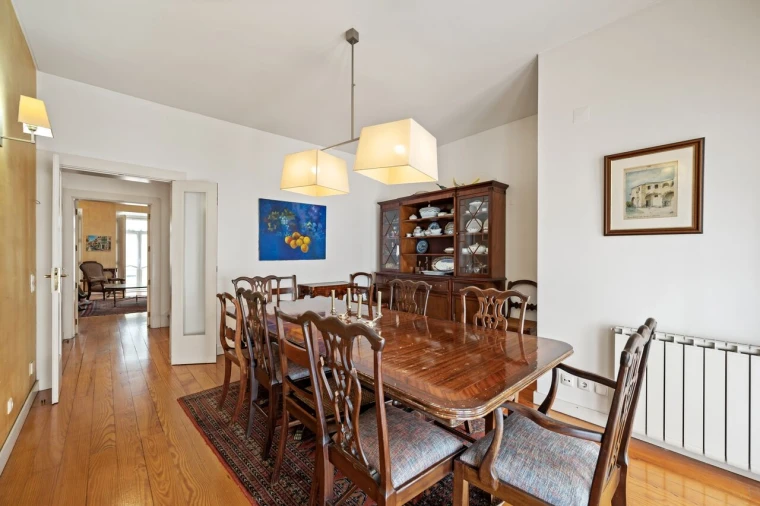 Moradia T6 para Venda em Santo António Foto 19