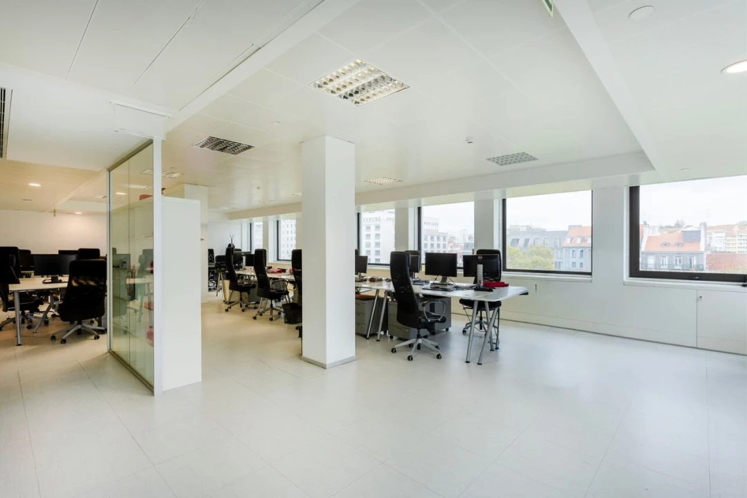 Escritório para Arrendamento em Santo António Foto 2