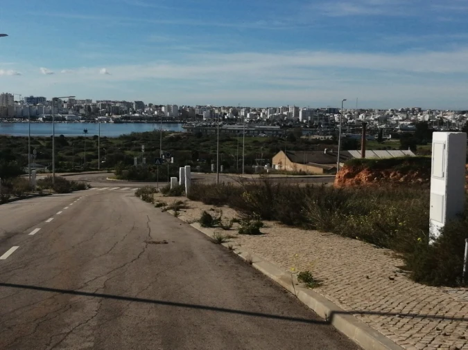 Terreno para Venda em Estômbar e Parchal Foto 9