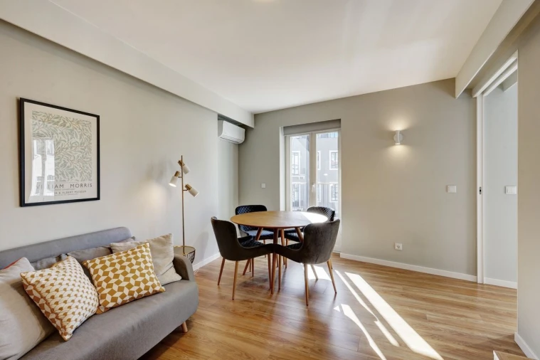 Apartamento T1 para Venda em Santo António Foto 10