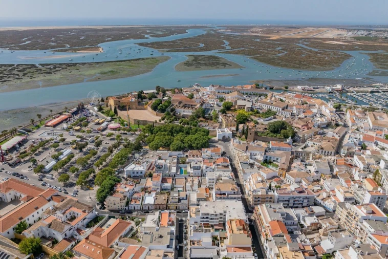 Moradia T4 para Venda em Faro (Sé e São Pedro) Foto 38