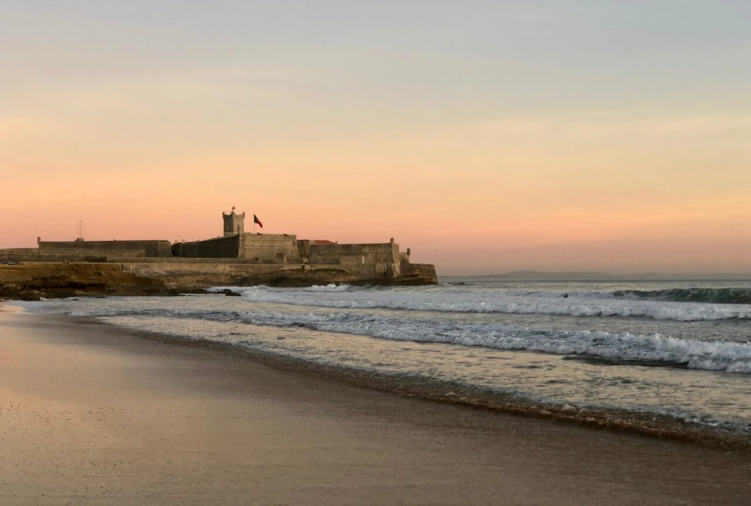 Apartamento T1 para Venda em Carcavelos e Parede Foto 19