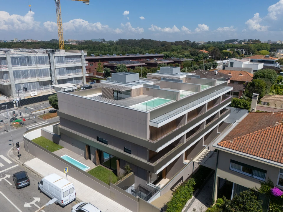 Apartamento T4 para Venda em Aldoar, Foz do Douro e Nevogilde Foto 1