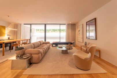 Apartamento T4 para Venda em Aldoar, Foz do Douro e Nevogilde