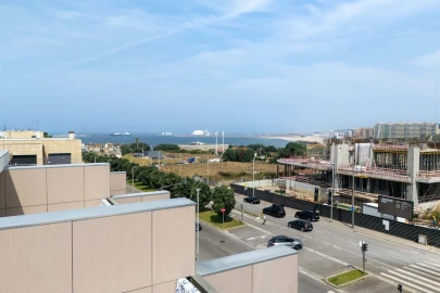 Apartamento T4 para Venda em Aldoar, Foz do Douro e Nevogilde