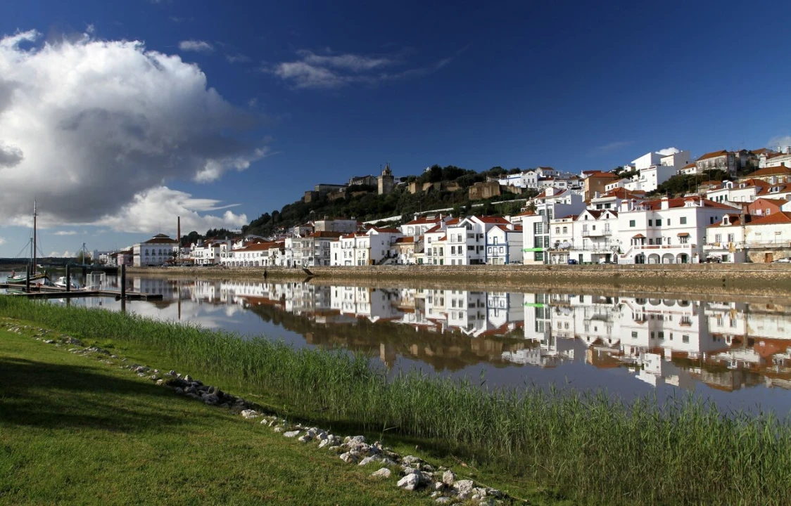Apartamento T1 para Venda em Santa Maria do Castelo e Santiago e Santa Susana Foto 26