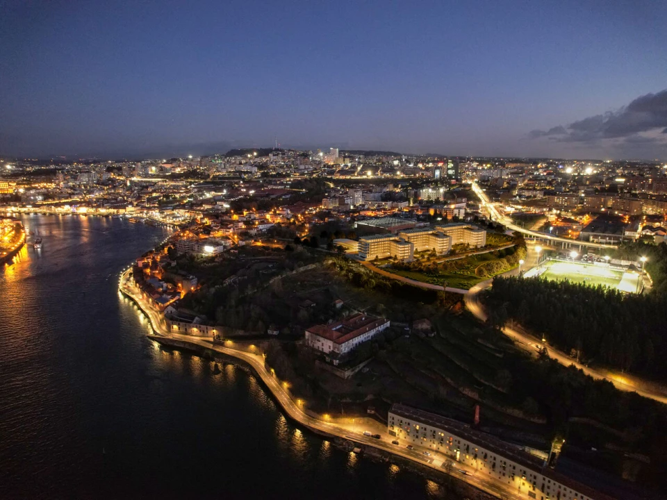 Apartamento T4 para Venda em Santa Marinha e São Pedro da Afurada Foto 58