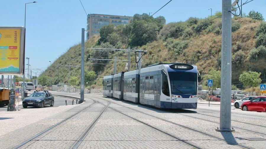 Apartamento T3 para Venda em Almada, Cova da Piedade, Pragal e Cacilhas Foto 16