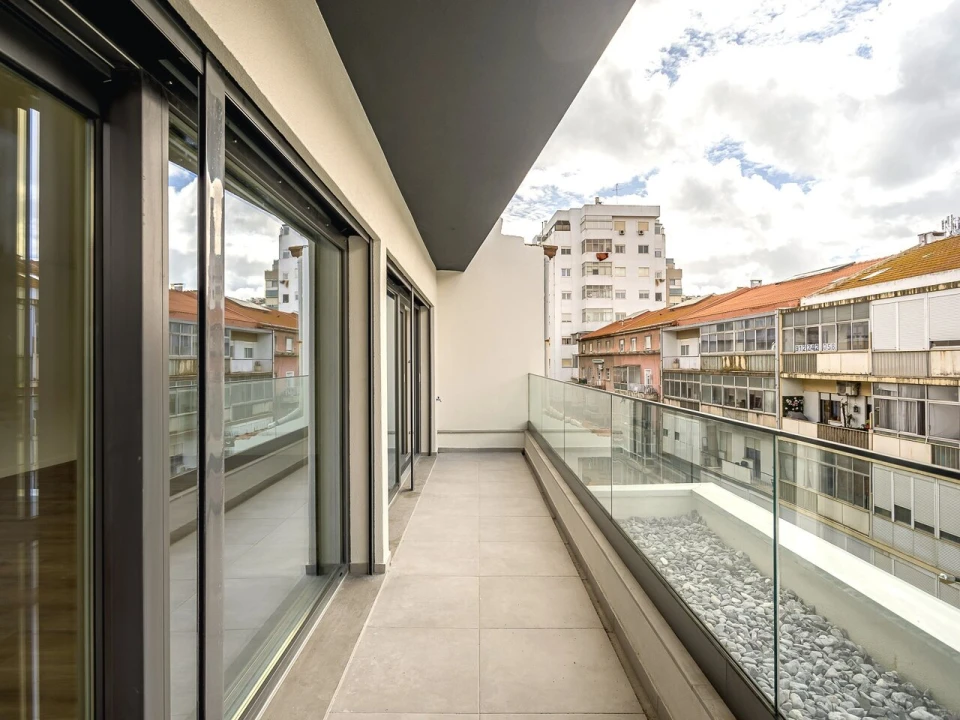 Apartamento T4 para Venda em Almada, Cova da Piedade, Pragal e Cacilhas Foto 31