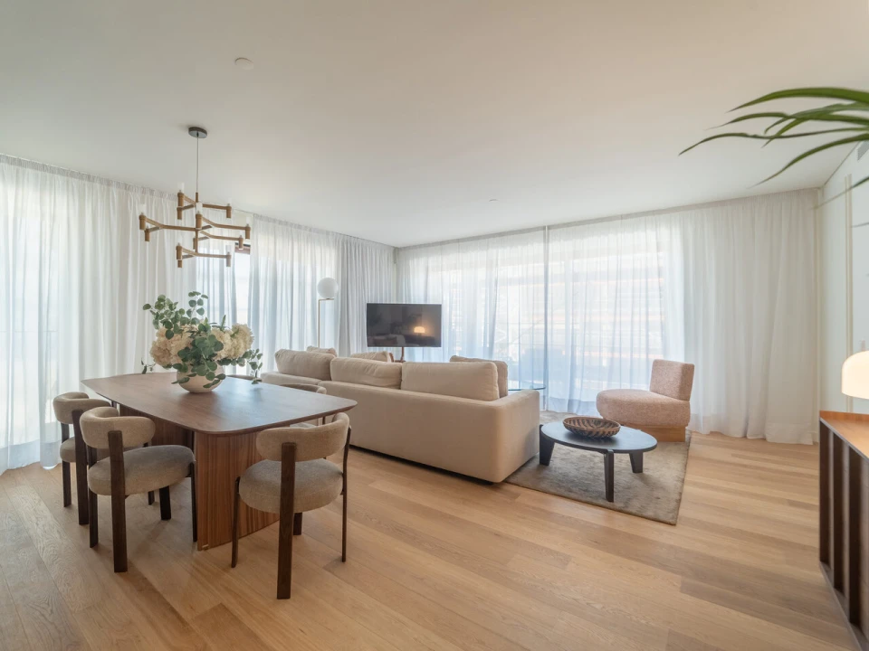 Apartamento T3 para Venda em Santa Marinha e São Pedro da Afurada Foto 1