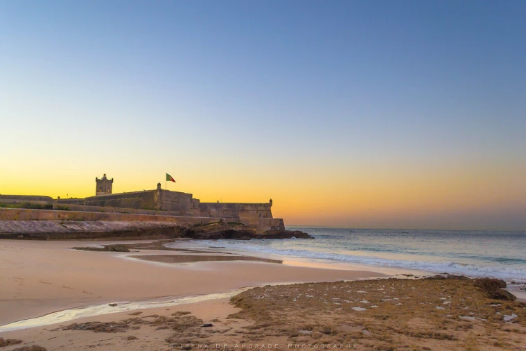 Apartamento T4 para Venda em Carcavelos e Parede Foto 14