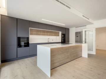 Apartamento T3 para Venda em Carcavelos e Parede