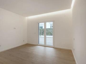 Apartamento T3 para Venda em Carcavelos e Parede