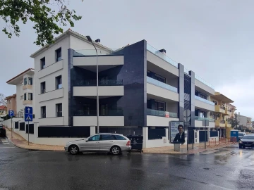 Apartamento T3 para Venda em Carcavelos e Parede