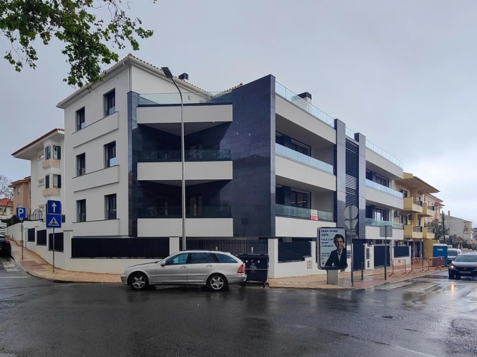 Apartamento T3 para Venda em Carcavelos e Parede Foto 37