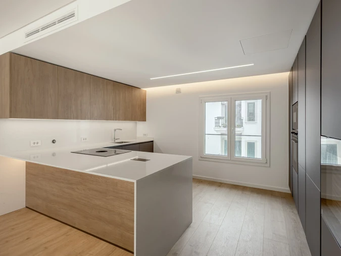 Apartamento T3 para Venda em Carcavelos e Parede Foto 5