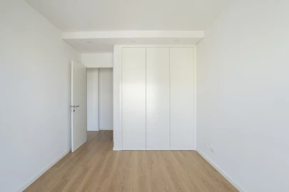 Apartamento T2 para Venda em Faro (Sé e São Pedro)
