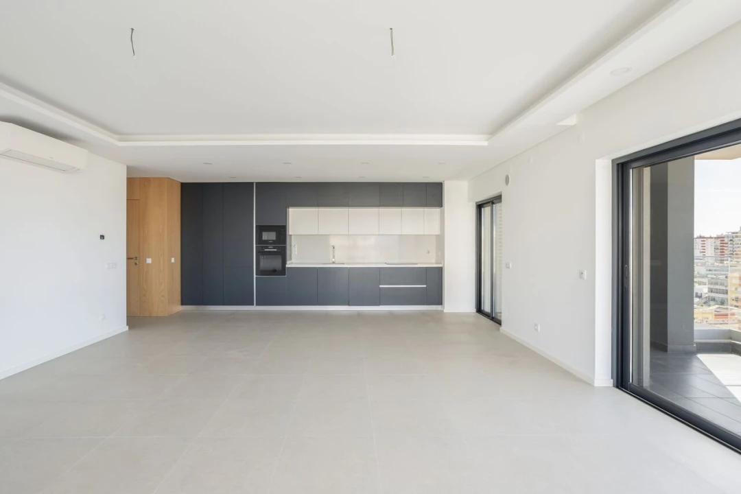 Apartamento T3 para Venda em Faro (Sé e São Pedro) Foto 12