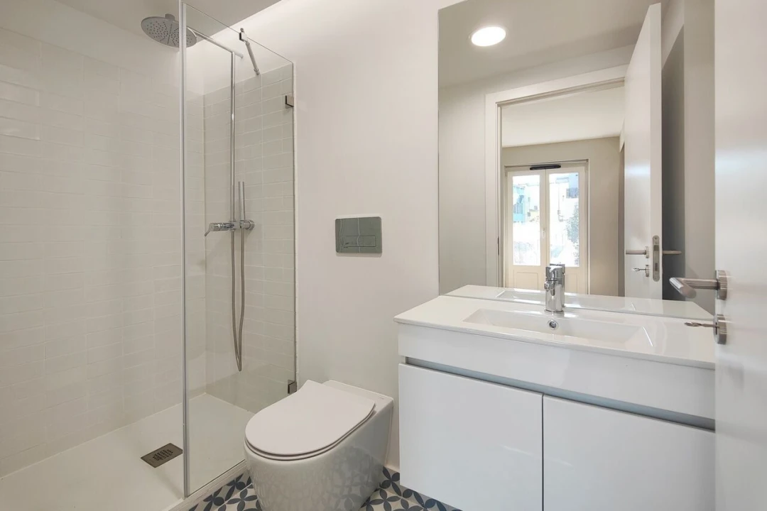 Apartamento T1 para Venda em Santo António Foto 11