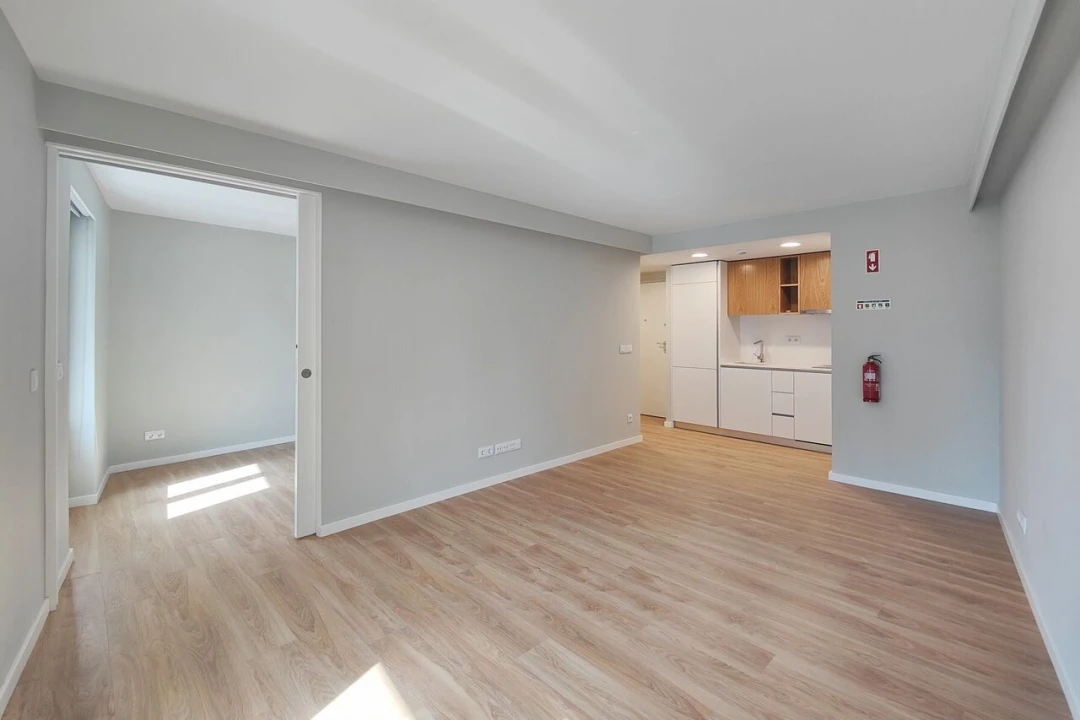 Apartamento T1 para Venda em Santo António Foto 13