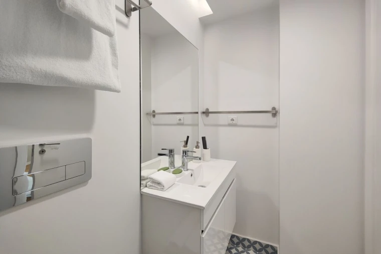 Apartamento T1 para Venda em Santo António Foto 8