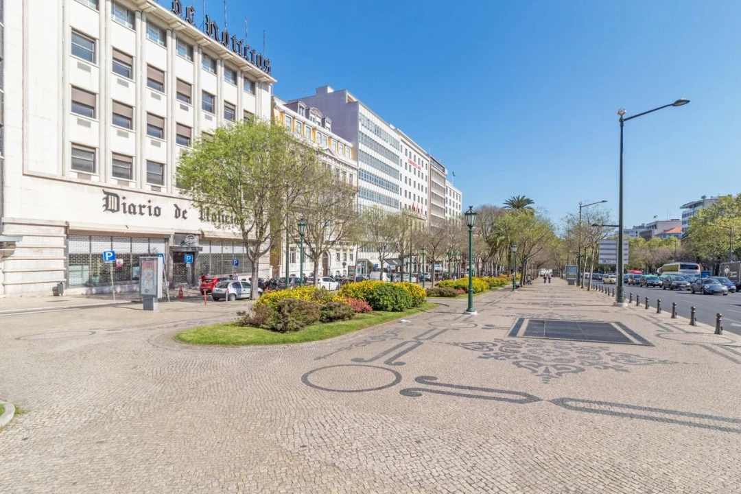 Apartamento T0 para Venda em Santo António Foto 16