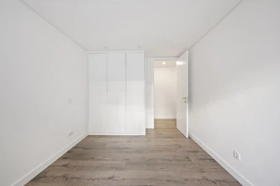 Apartamento T3 para Venda em Laranjeiro e Feijó