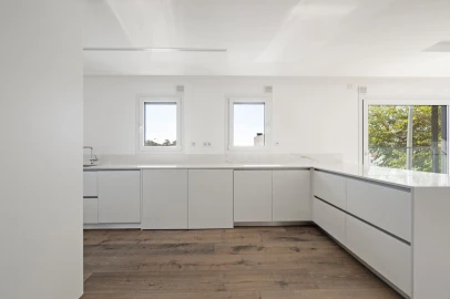 Apartamento T3 para Venda em Laranjeiro e Feijó