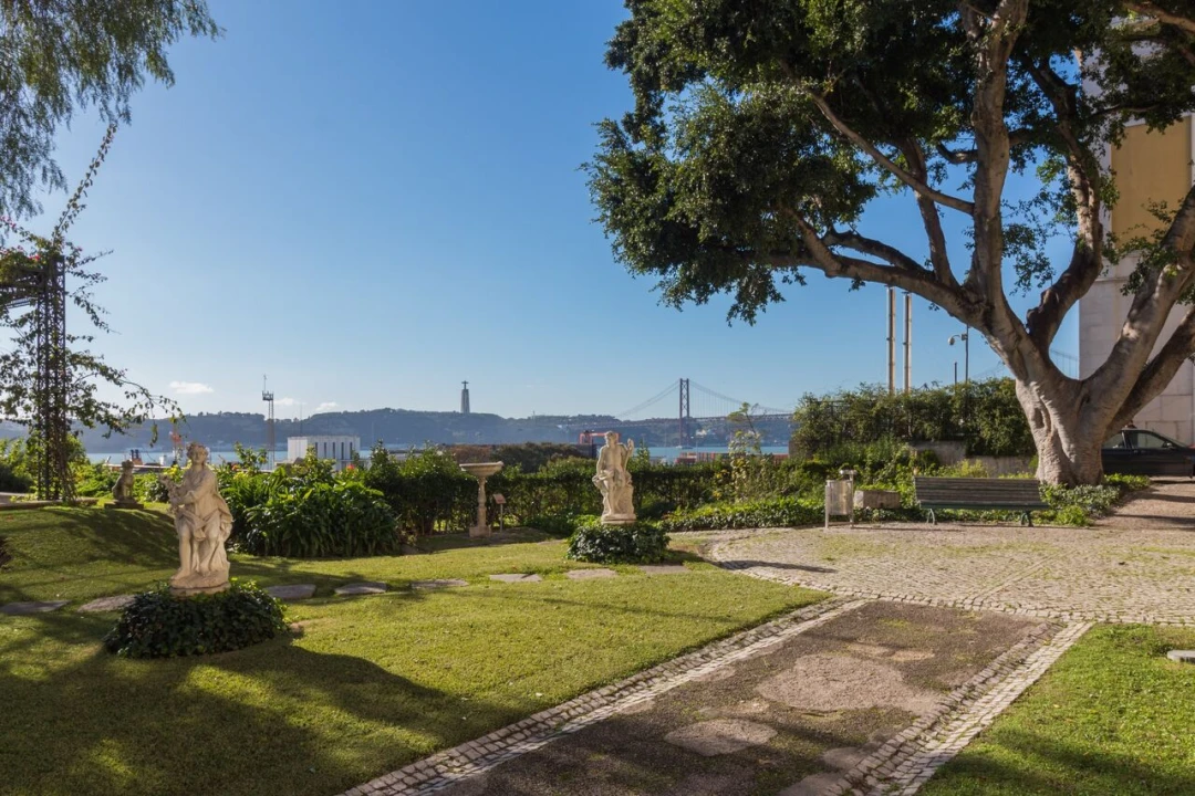 Apartamento T1 para Venda em Misericórdia Foto 13