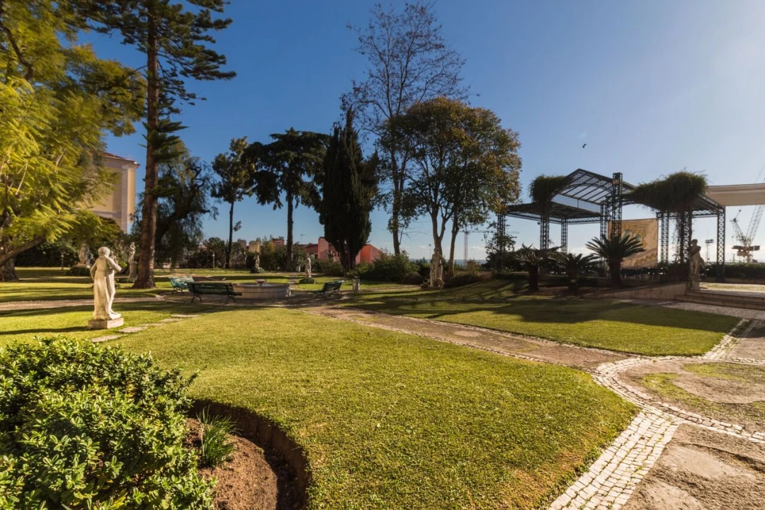 Apartamento T1 para Venda em Misericórdia Foto 14