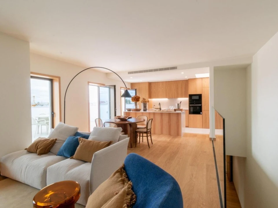 Apartamento T2 para Venda em Cedofeita, Santo Ildefonso, Sé, Miragaia, São Nicolau e Vitória Foto 1