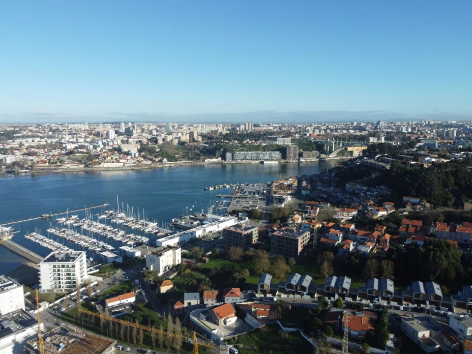Apartamento T1 para Venda em Santa Marinha e São Pedro da Afurada Foto 17