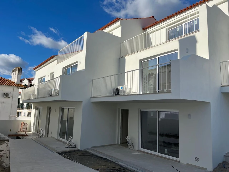 Apartamento T1 para Venda em Santa Maria do Castelo e Santiago e Santa Susana Foto 2