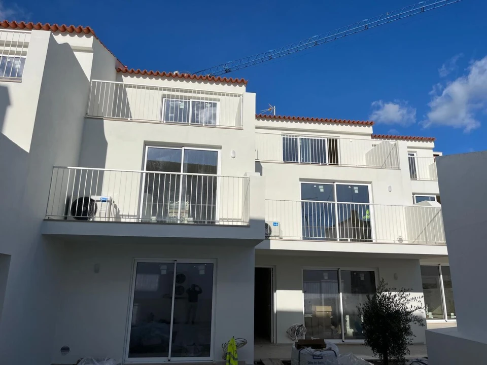 Apartamento T1 para Venda em Santa Maria do Castelo e Santiago e Santa Susana Foto 11