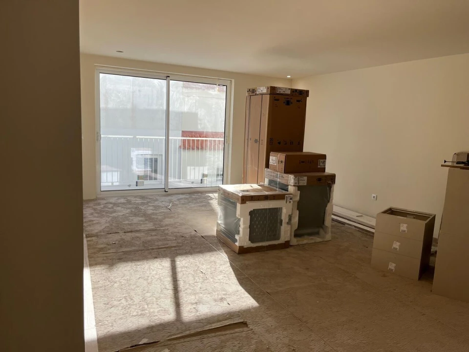 Apartamento T1 para Venda em Santa Maria do Castelo e Santiago e Santa Susana Foto 18