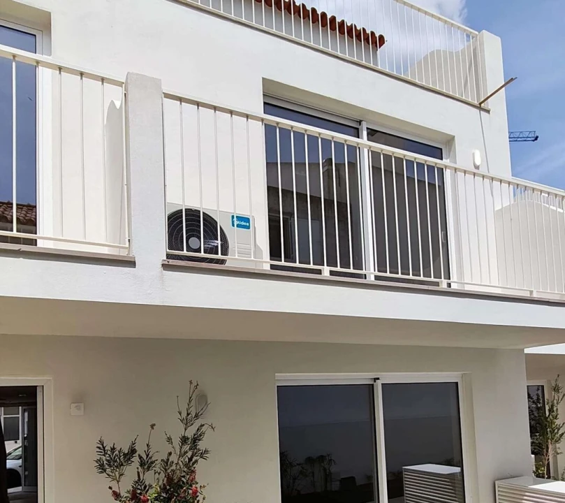 Apartamento T1 para Venda em Santa Maria do Castelo e Santiago e Santa Susana Foto 4