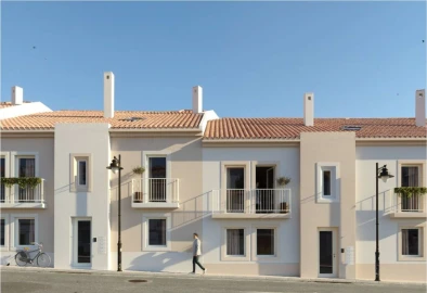 Apartamento T1 para Venda em Santa Maria do Castelo e Santiago e Santa Susana