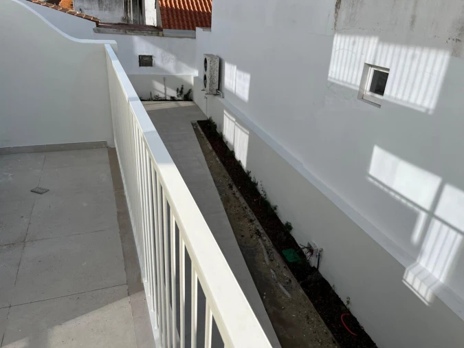 Apartamento T1 para Venda em Santa Maria do Castelo e Santiago e Santa Susana Foto 19