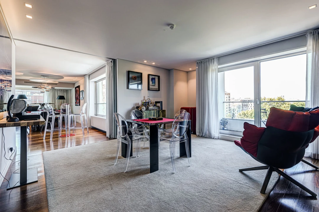 Apartamento T6 para Venda em Avenidas Novas Foto 12