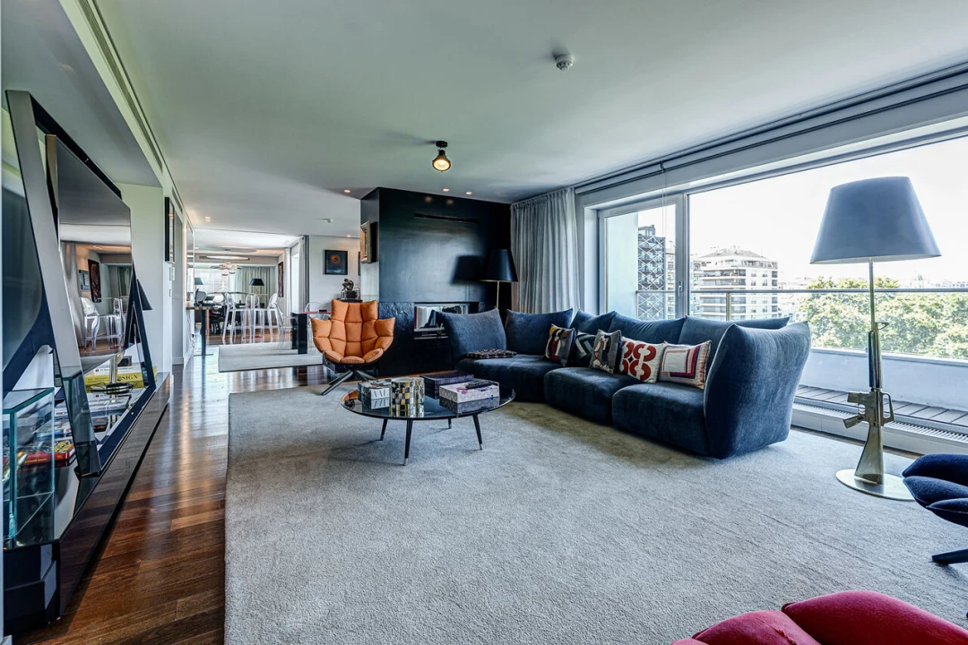 Apartamento T6 para Venda em Avenidas Novas Foto 1