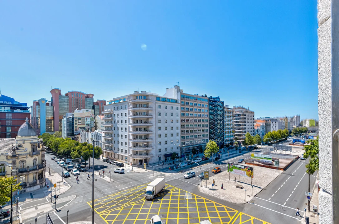 Apartamento T6 para Venda em Avenidas Novas Foto 67