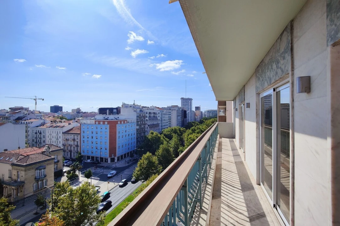 Apartamento T4 para Venda em Avenidas Novas Foto 4