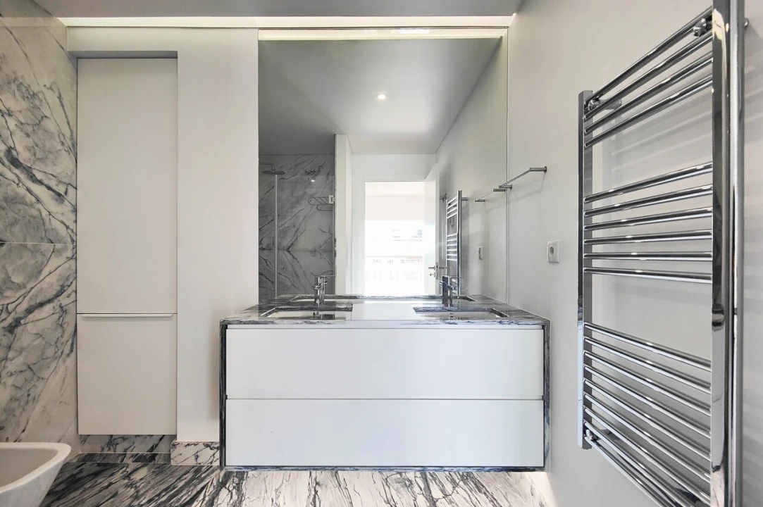 Apartamento T4 para Venda em Avenidas Novas Foto 12