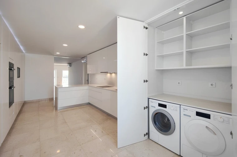 Apartamento T4 para Venda em Avenidas Novas Foto 8