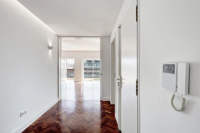 Apartamento T4 para Venda em Avenidas Novas Foto 17