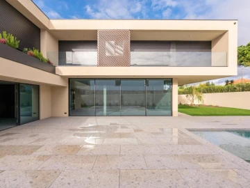 Moradia T5 para Venda em Cascais e Estoril