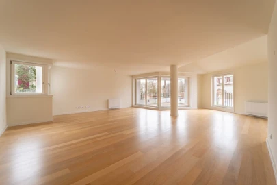 Apartamento T4 para Venda em Aldoar, Foz do Douro e Nevogilde