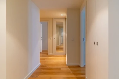 Apartamento T4 para Venda em Aldoar, Foz do Douro e Nevogilde